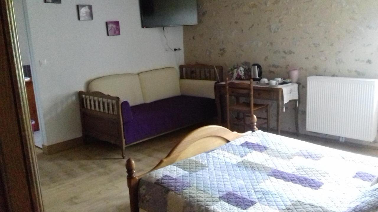 Domaine De La Rue Bed & Breakfast La Berthenoux Ngoại thất bức ảnh